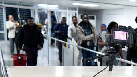 Las autoridades nigerianas han estado tomando medidas para evitar una propagación del virus en el país.