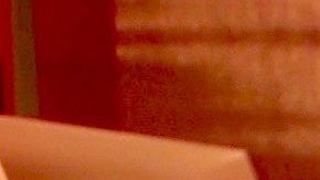 Alexa Dellanos posa junto a su mamá, Myrka Dellanos, en el set de Al Rojo Vivo.