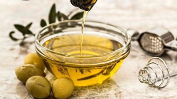 aceite oliva-Steve Buissinne en Pixabay