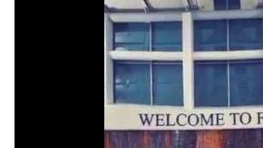 Captura del video de los trabajadores del aeropuerto de Fresno que fueron despedidos.