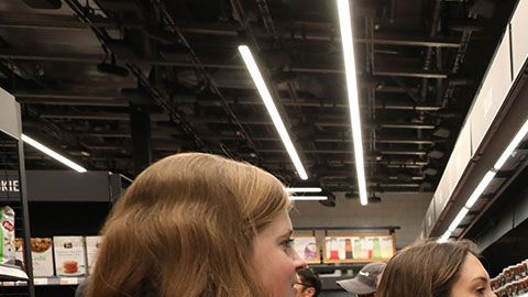 Aquí podrás encontrar prácticamente los mismos productos que las demás tiendas de comestibles.