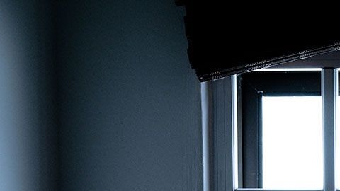 El hombre también fundó una organización para ayudar a personas condenadas injustamente.