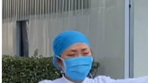 La madre espera reunirse pronto con su hija.