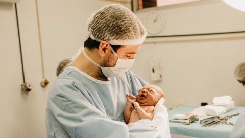 Cómo vivir en Canadá si eres médico / Créditos: Jonathan Borba vía Unsplash