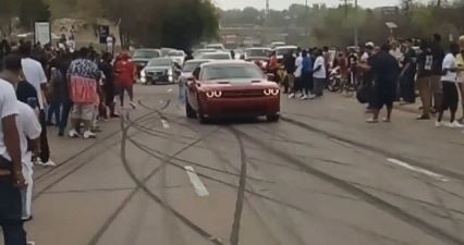 Las carreras clandestinas en Dallas.