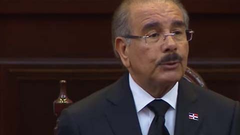 Opositores se retiraron de la sede del legislativo minutos antes del comienzo del discurso de Medina.