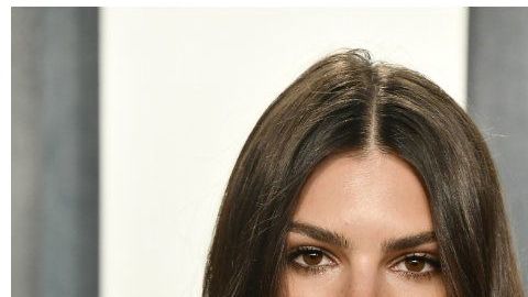 Eiza González vs Emily Ratajkowski