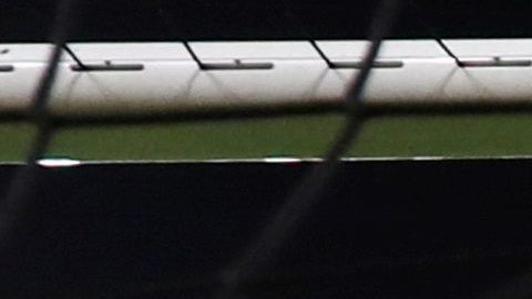 Neymar fue uno de los primeros jugadores en marcar un gol con el moderno esférico.