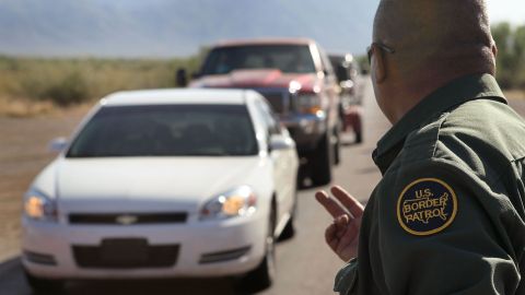 Border Agents Struggle To Keep Immigrants From Illegally Crossing AZ Border