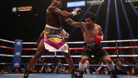 Manny Pacquiao derrotó por decisión unánime a Adrien Broner.