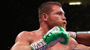 Saúl "Canelo" Álvarez derrotó por decisión unánime a Daniel Jacobs, en 2019.