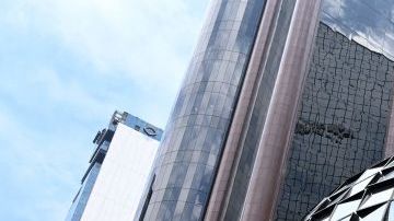 Este jueves el peso mexicano sufre una jornada de pérdidas ante el dólar por la alerta de expansión del coronavirus.