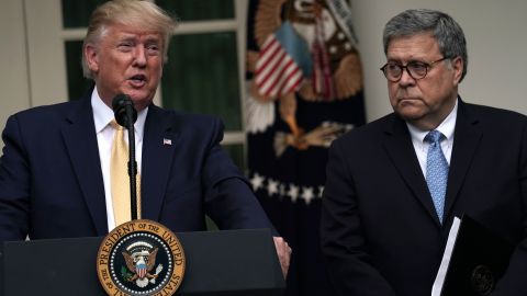 Es la primera vez que el fiscal Barr se contrapone al presidente Trump.