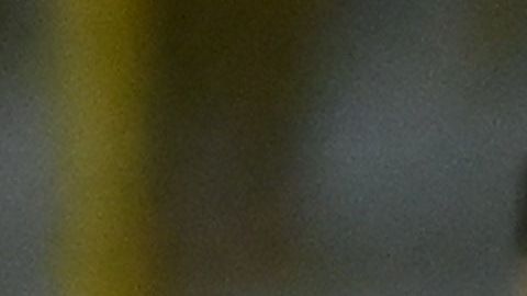 Marvin Monterrosa, valuado en $242 mil dólares, disputa un balón con André-Pierre Gignac, valuado en $3.3 millones de dólares.