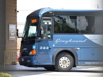 Aún no se conocen las causas del tiroteo en el autobús de Greyhound que iba de Los Ángeles a San Francisco.