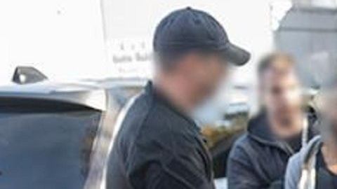 ICE mantiene sus operativos contra indocumentados.