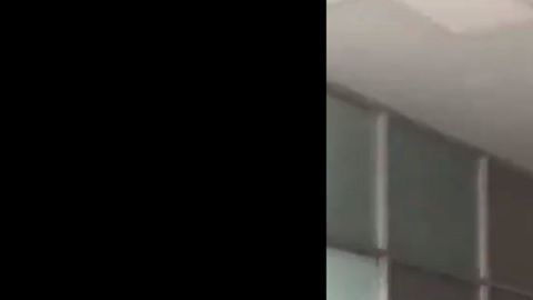 Activistas grabaron el momento de traslado de Avedano-Hernandez.