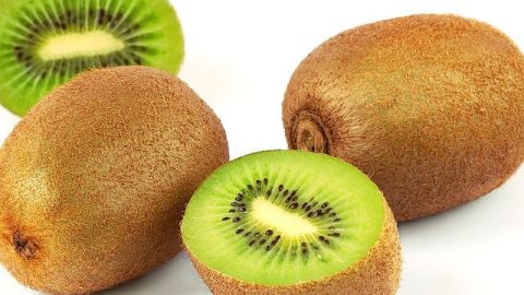 Conoce los grandes beneficios de integrar kiwi en tu alimentación diaria.