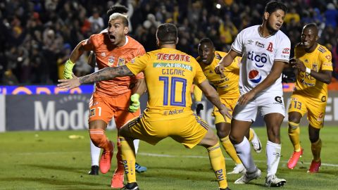 La locura de Guzmán y Gignac tras el agónico gol.