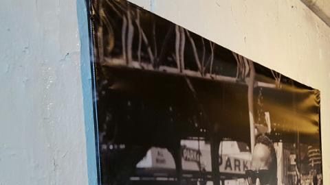 Algunas de las imágenes con las que ahora se adorna el vecindario Austin Village. (Suministrada)