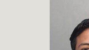 El fiscal fue arrestado esta semana y está acusado de varios cargos, entre ellos soborno.