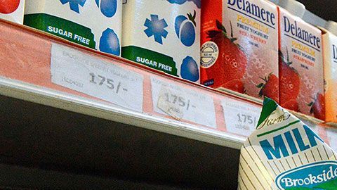 Además, la leche en estos lugares podría no ser tan fresca como en las tiendas tradicionales.