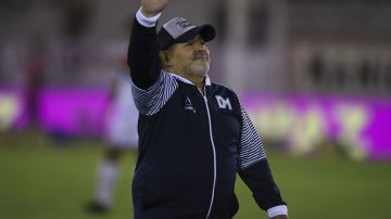 Maradona actualmente dirige a Gimnasia y Esgrima La Plata.