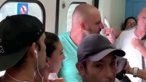 La escena fue grabada en un vagón del Tren Roca.