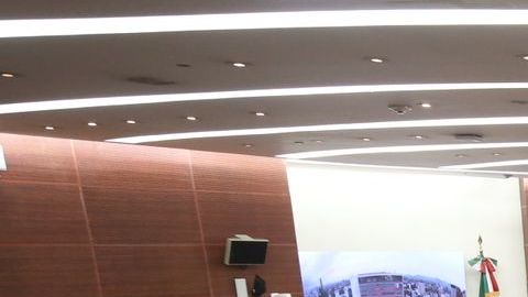 Legisladores y empresarios analizan la tercerización.