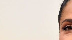 El vestido de Salma la hizo lucir como princesa de cuento de hadas.