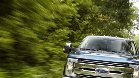 Las camionetas de Ford mantienen la cima.