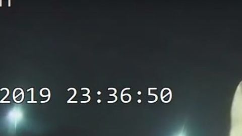 El momento en que Rebekah Warren fue detenida.