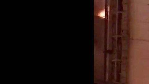El incendio en la refinería.