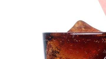 El alto consumo de refrescos esta directamente relacionado con peligrosas enfermedades degenerativas.