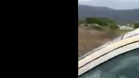 VIDEO: Captan instante en que sicarios matan con centenar de balazos a policías