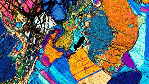 La belleza, la pureza, el misterio y las propiedades de los cristales han fascinado a los humanos.