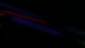 La "miniluna" se ve como un pequeño punto brillante en las imágenes.