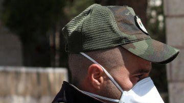 Hay que cuidarse y lavarse las manos a menudo, pero sin entrar en pánico.