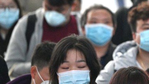 Aunque las epidemias han surgido a lo largo de la historia, pareciera que ahora están ocurriendo con más frecuencia.