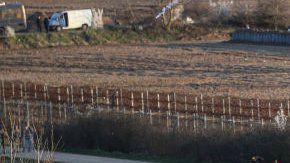 En medio de la crisis migratoria en Grecia, las fuerzas de seguridad de ese país intentan dispersar a los solicitantes de asilo con gases lacrimógenos.