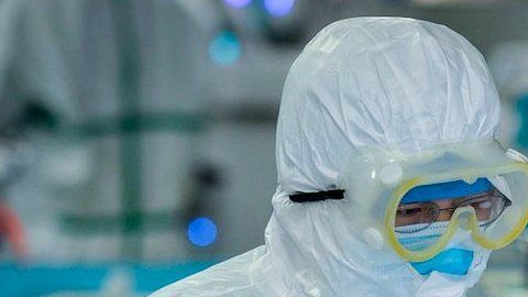 Según la OMS, el 80% de los infectados tendrá síntomas leves, el 14% síntomas severos y un 6% síntomas graves.