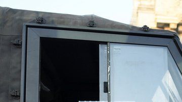 Toques de queda en algunas ciudades.