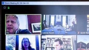 El gobierno británico se reúne con Zoom en estos días de cuarentena.