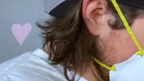 Escena de película porno sobre el coronavirus.