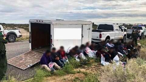 El remolque con 42 indocumentados.