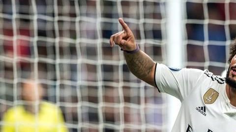 Marcelo vive en Madrid.