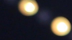 Chyno Miranda posa con la presentadora Chiquinquirá Delgado.