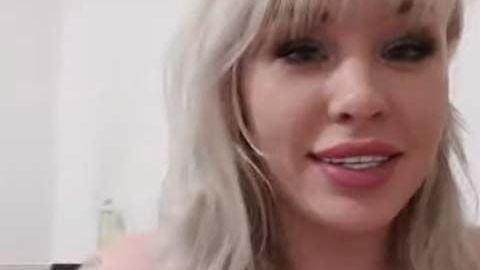 Actriz porno ofreció sexo gratis a quienes tratan de desarrollar la vacuna contra el coronavirus.