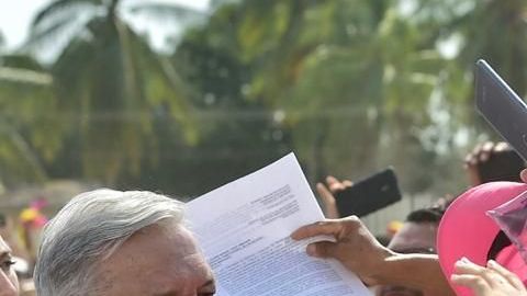 Andrés Manuel López Obrador.