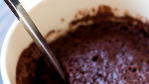 Postre pastel chocolate-alpaksoy-Canva